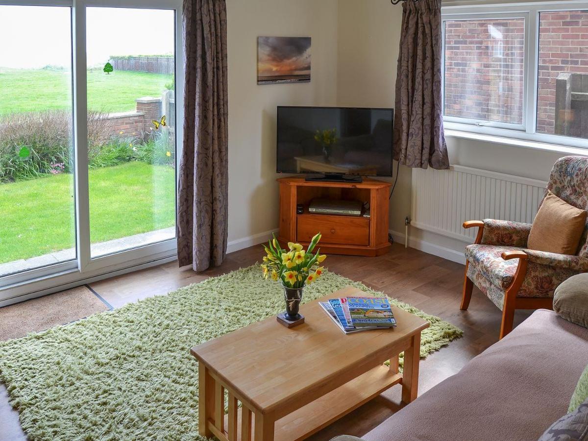 Rosemarys Sea View Villa Bacton  Exterior photo